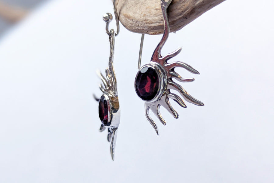 Silberohrring flammender Granat