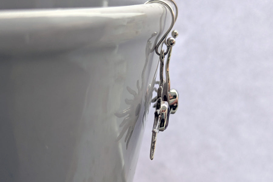 Silberohrring flammender Granat