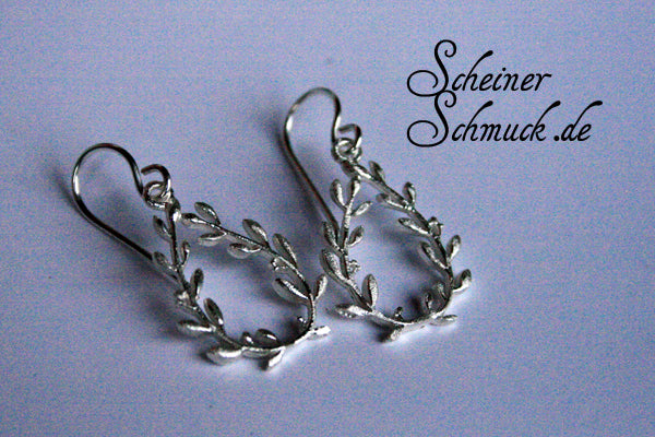 Silberohrring Heldenkränzchen