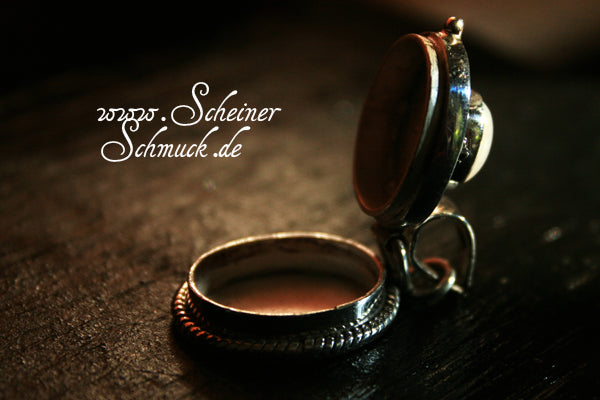 Silberanhänger Medaillon Mondstein