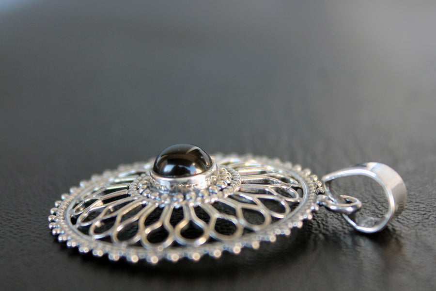 Silberanhänger Silberblume Onyx